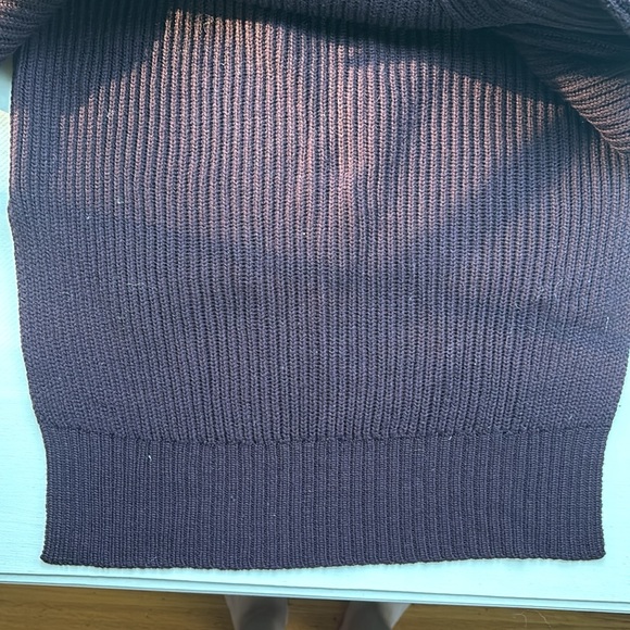 Aritzia Lin sweater - Picture 9 of 11